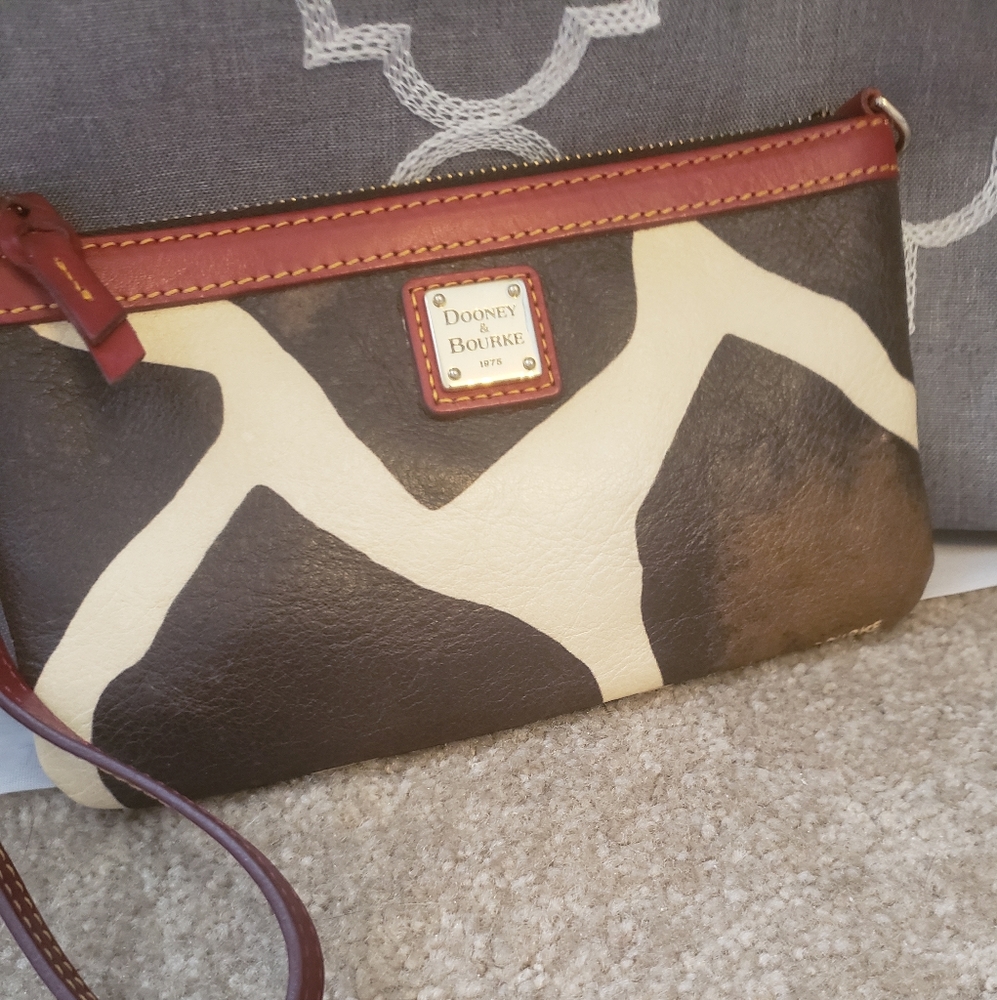 Dooney & Bourke wristlet